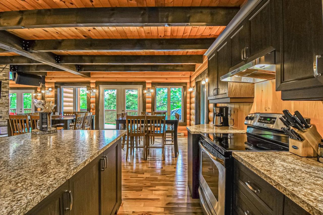 Brown Bear Lodge Brownsburg 外观 照片